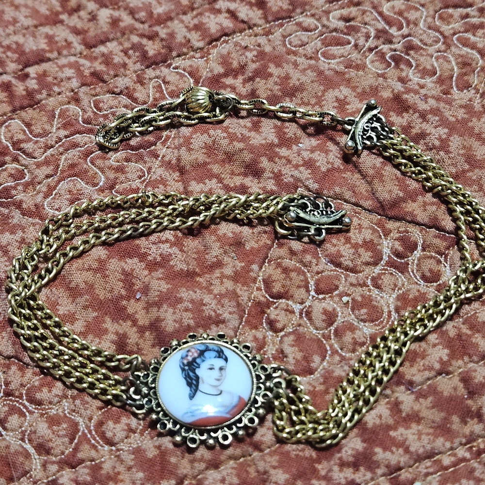 Vintage Limoges France Pendant Necklace Oval Cameo Painted Porcelain Miniature - Picture 2 of 8